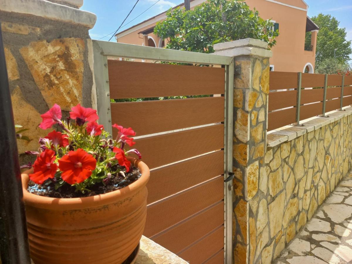 Villa Tina Country Beach Apartments Acharavi  Quarto foto