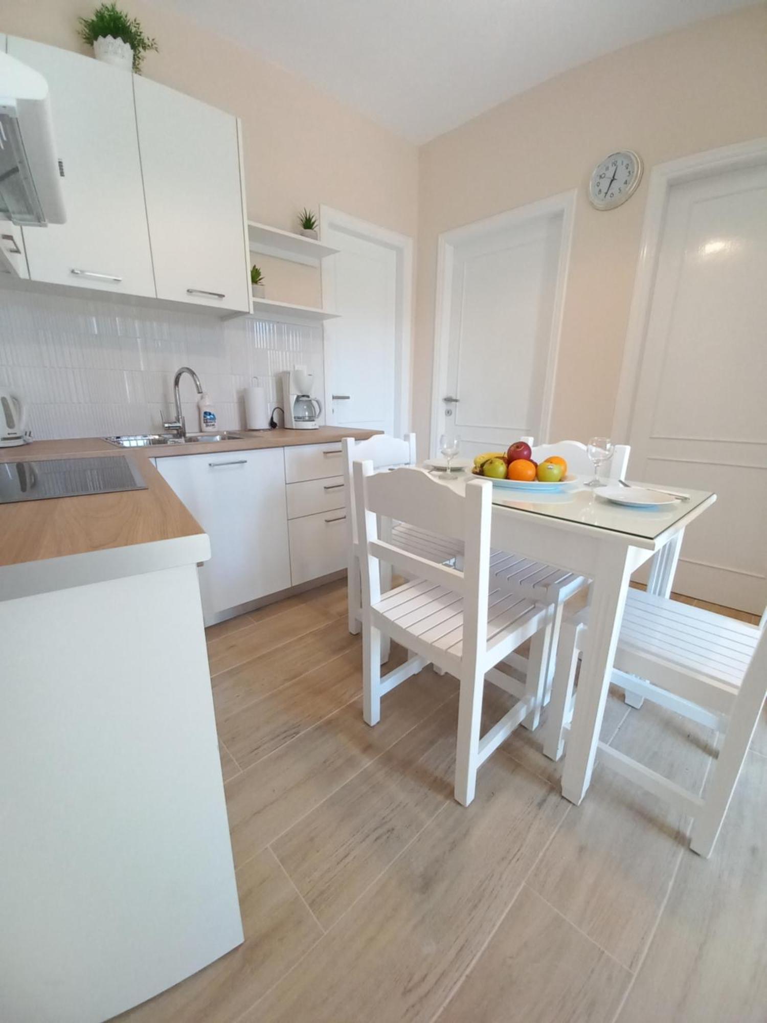 Villa Tina Country Beach Apartments Acharavi  Quarto foto