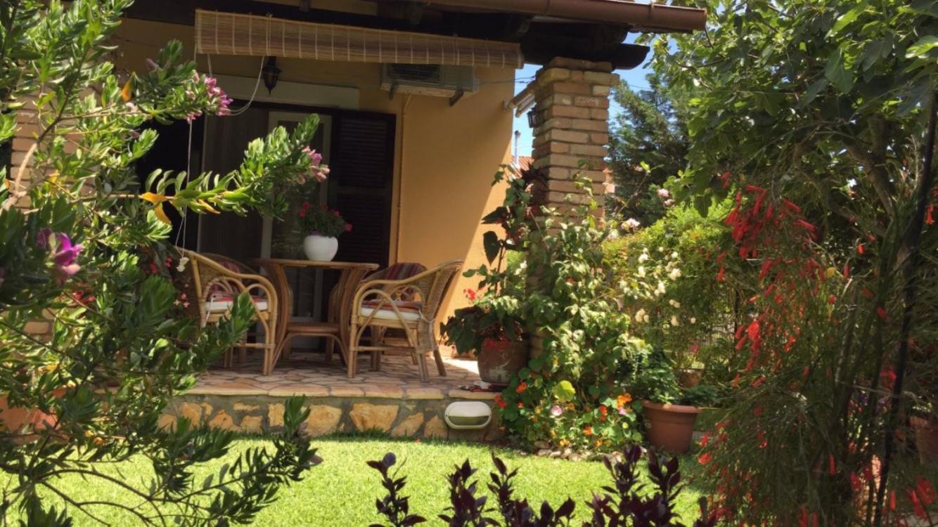 Villa Tina Country Beach Apartments Acharavi  Quarto foto