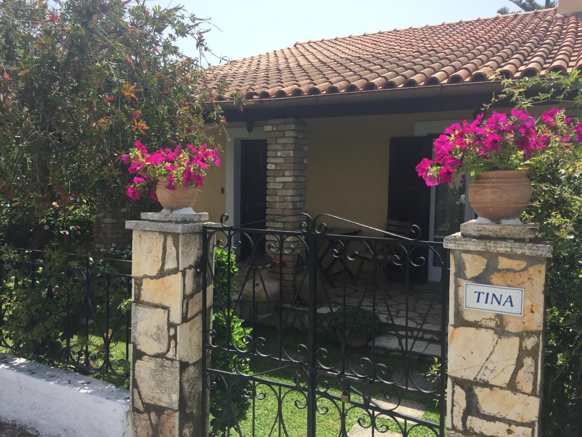 Villa Tina Country Beach Apartments Acharavi  Quarto foto